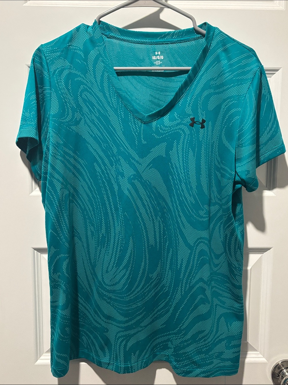 Under Armour Women’s Teal Swirl V-Neck Short Sleeve Performance Tee